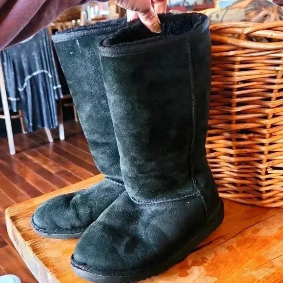 Ugg Classic Tall bmBoot Black size 5 - Picture 1 of 15